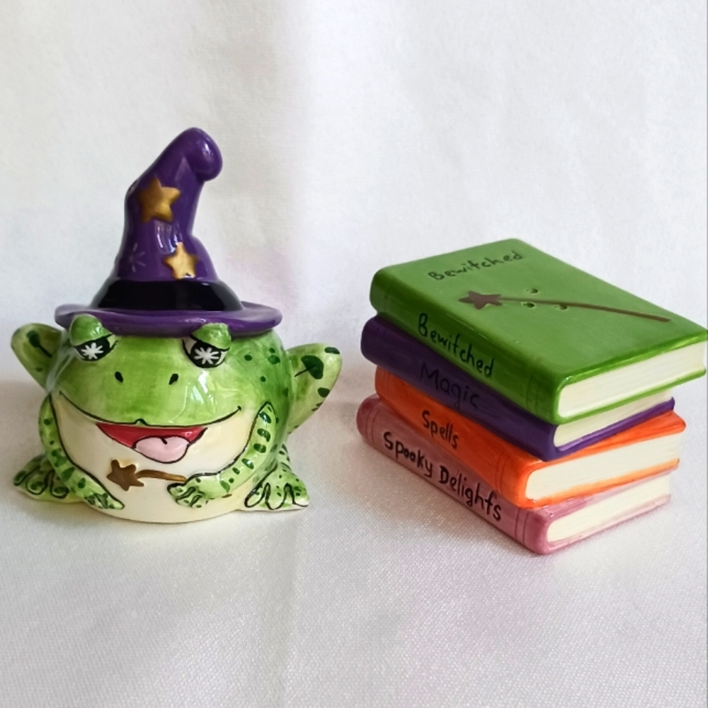 2006 Fitz and Floyd Spell Bound Salt & Pepper Shakers